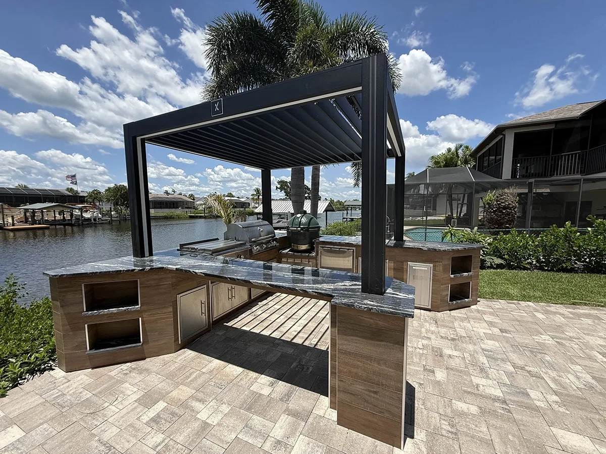 Cabana and pergola structure by Oasis Outdoor Living, project photo 4
