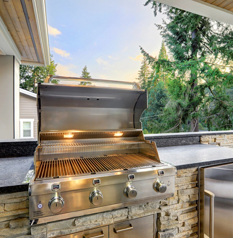 Built-in outdoor grill by Oasis Outdoor Living, project photo 2