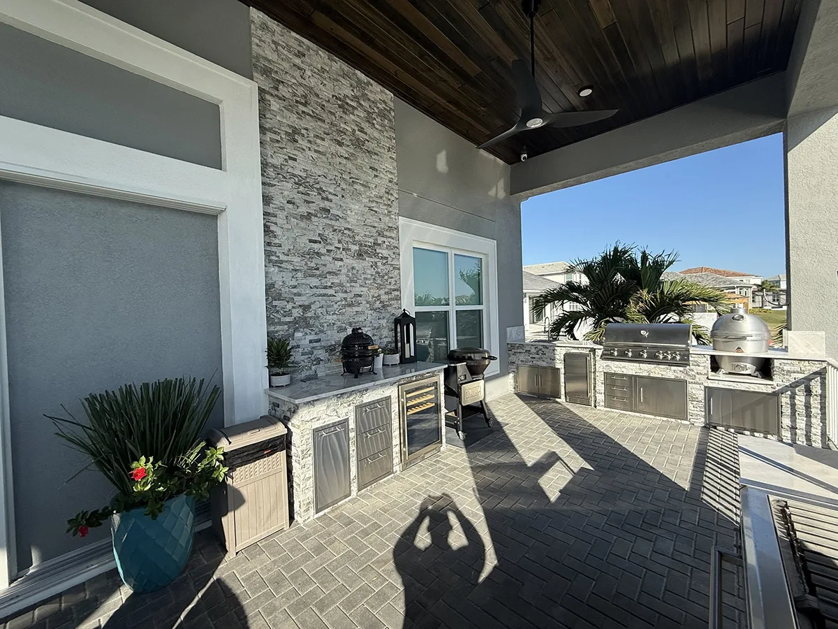Prefab outdoor kitchen by Oasis Outdoor Living, project photo 6