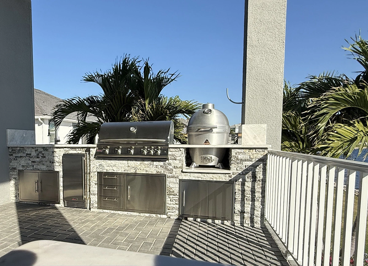 Prefab outdoor kitchen by Oasis Outdoor Living