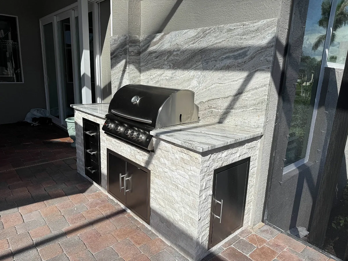 Prefab outdoor kitchen by Oasis Outdoor Living, project photo 3