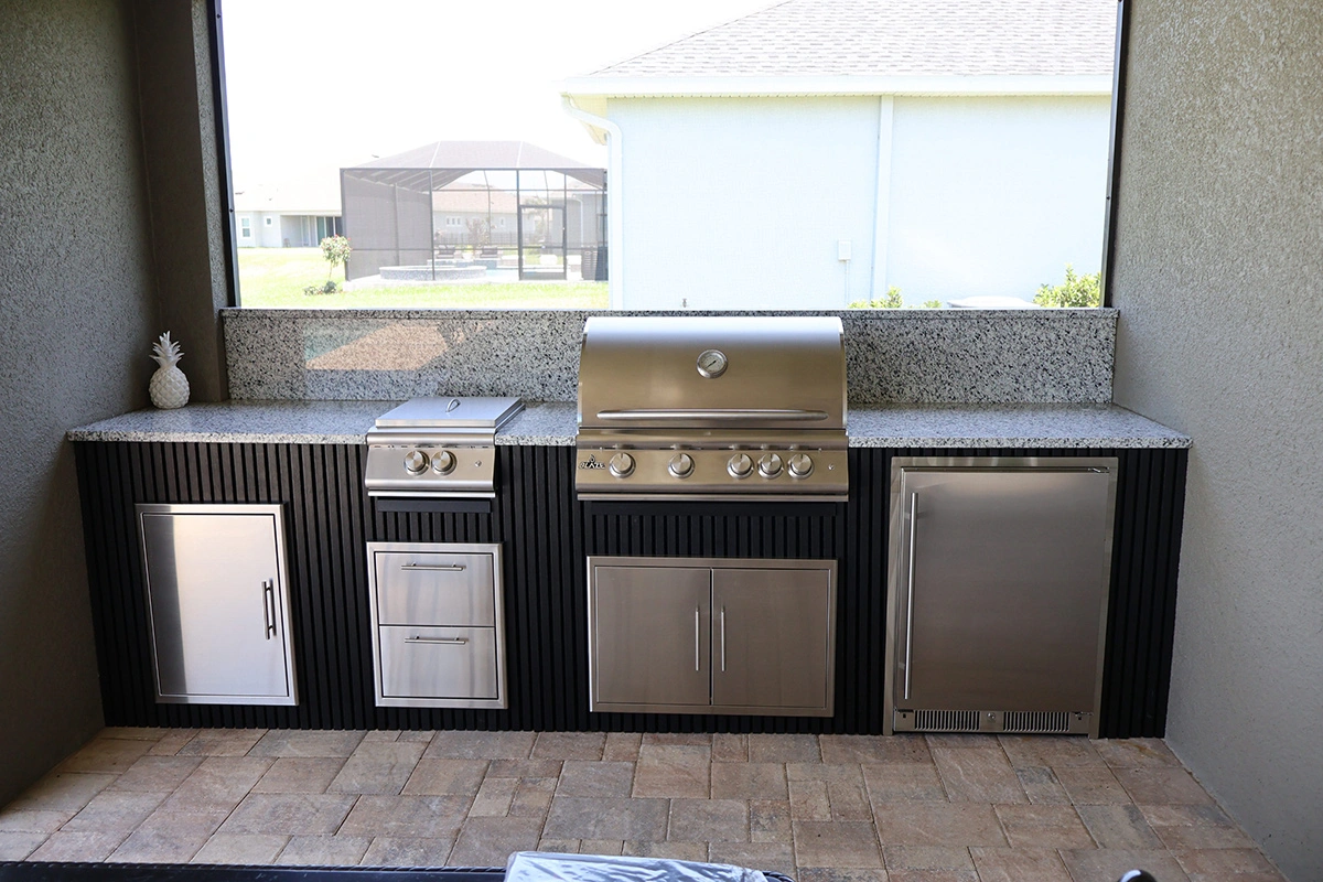 Outdoor refrigeration unit by Oasis Outdoor Living, project photo 3