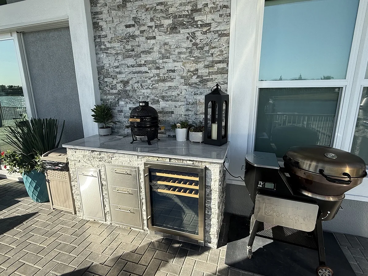Outdoor kitchen storage and cabinetry by Oasis Outdoor Living, project photo 7