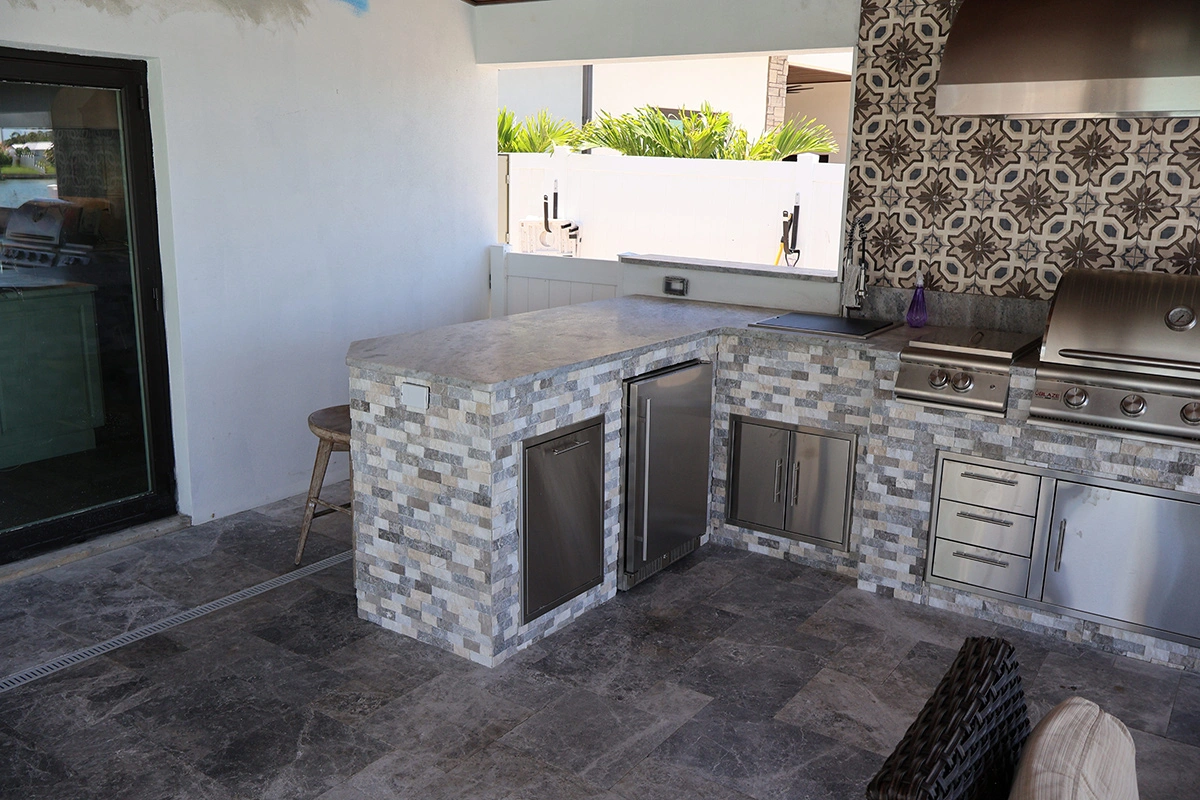 Outdoor kitchen storage and cabinetry by Oasis Outdoor Living, project photo 6